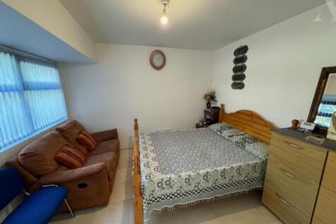 6 plaistow ave Bed 5 garage conversion