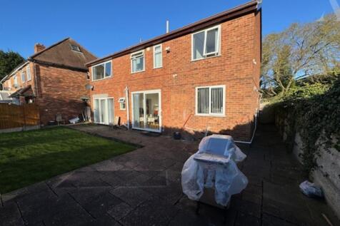 6 plaistow ave garden 2