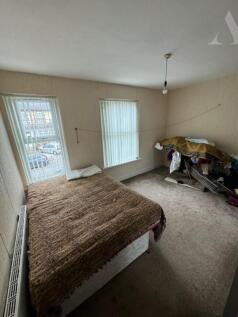 193 Banks Road bedroom 1