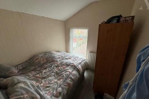 193 Banks Road bedroom 3