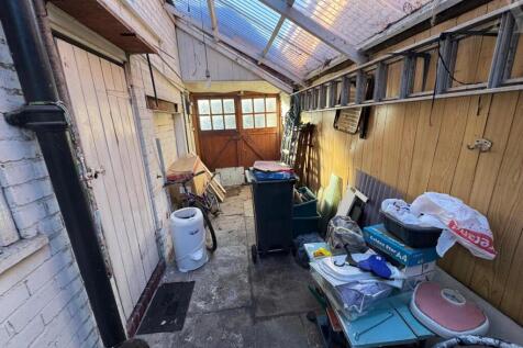 40 southbourne ave garage