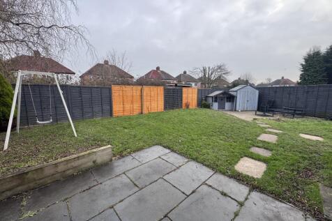 20 Jeremy Grove Garden 3