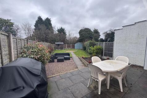 26 Quinton Close garden