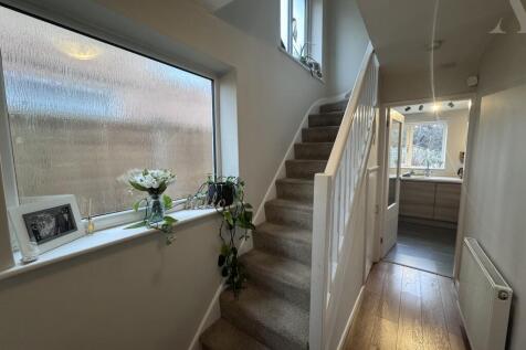 26 Quinton Close hallway