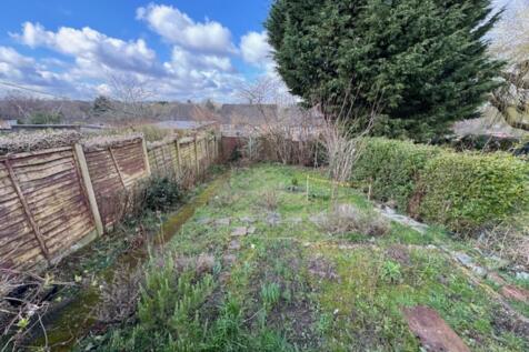 50 Walford Drive rear garden. 3