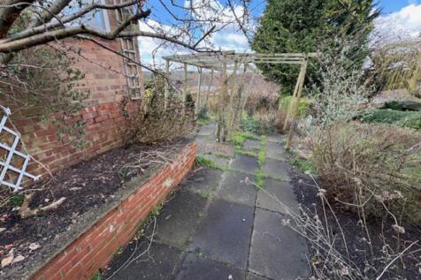 50 Walford Drive rear garden. 4