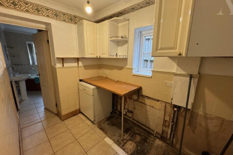 7 crossfield Road utility room