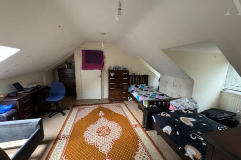 5 azalea loft room