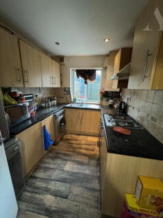 7 Azalea kitchen