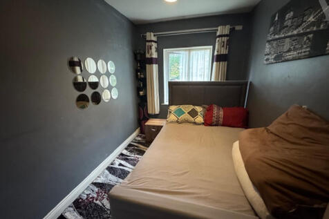 7 Azalea bedroom 4