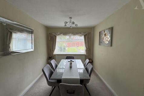4 Wallbank Road Dining Room