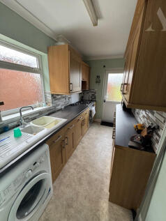 54 Millington Road kitchen