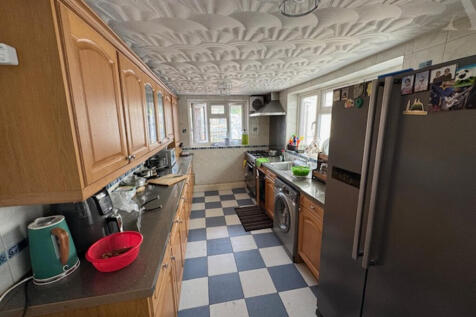 13 Monk Road kitchen