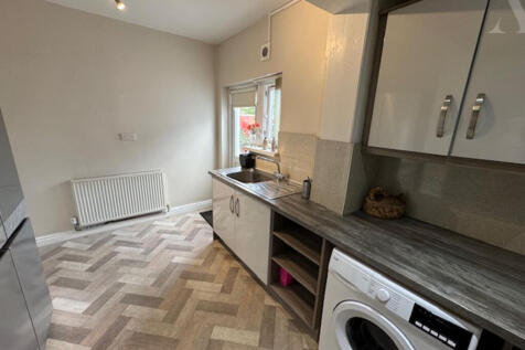 10 Stetchford Road Kitchen 2