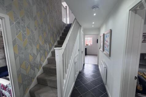 5 Somerton Road  Hallway 2