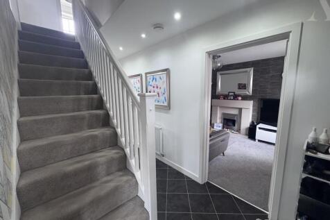 5 Somerton Road  Hallway