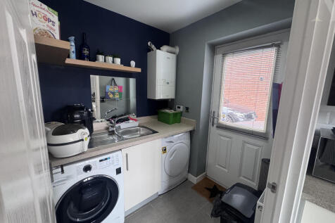 5 Somerton Road  utilty room