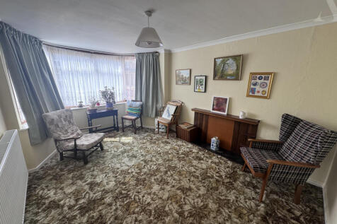 3 Gaydon Road ~reception 1