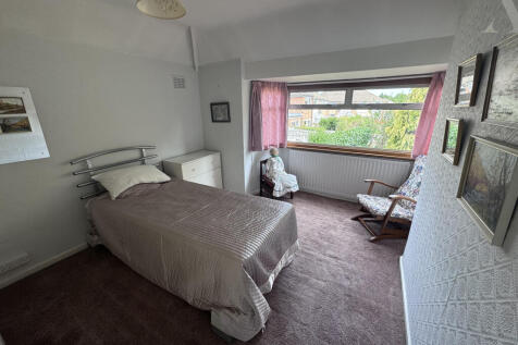 3 Gaydon Road ~bedroom 2