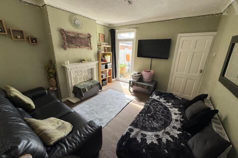 25 cotterills ave reception 2
