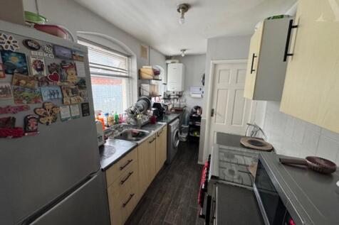 25 cotterills ave kitchen