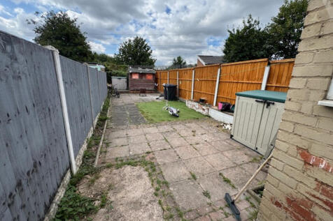 25 cotterills ave rear garden x 2