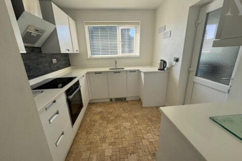 220 Old Croft Lane kitchen 2