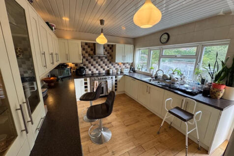 650 Church Road Kitchen