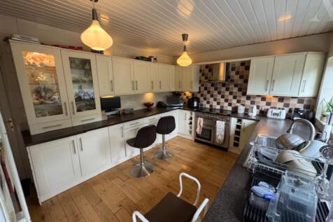 650 Church Road Kitchen 2