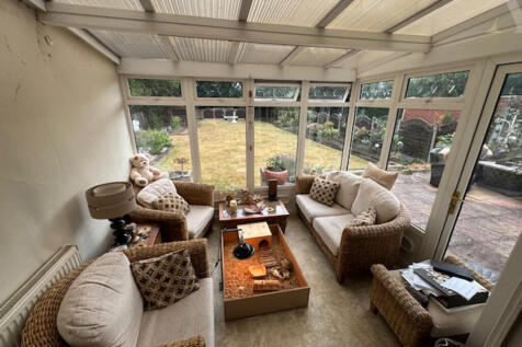 650 Church Road conservatory