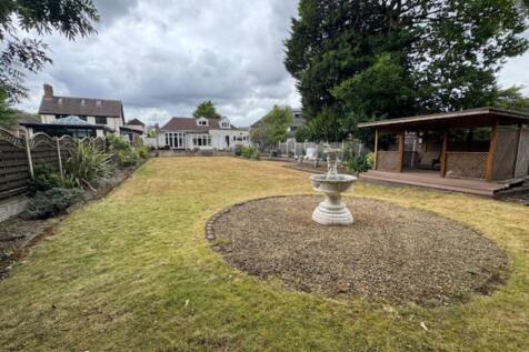 650 Church Road garden 4
