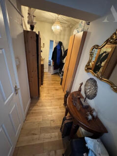 650 Church Road hallway