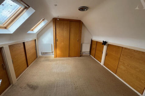 62 Sandhurst Avenue - loft room x 2