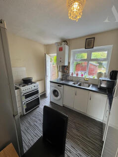 85 Crossfield Road Kitchen