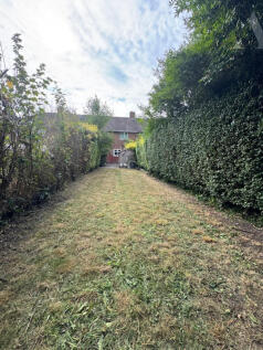 85 Crossfield Road Garden x 2