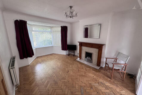 17 Tanhouse Farm Road Reception Room 1