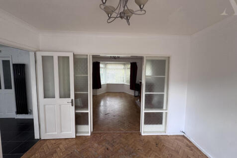 17 Tanhouse Farm Road Reception