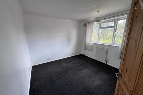 17 Tanhouse Farm Road Bedroom 2
