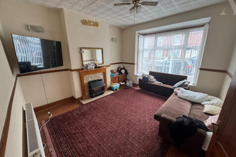 27 College Road Front Lounge.jpeg