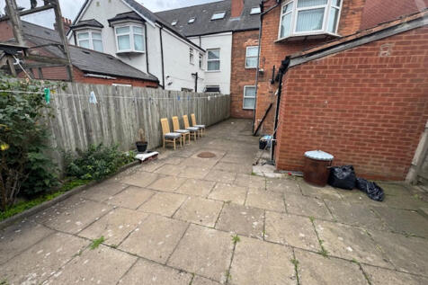 27 College Road Garden x 3.jpeg
