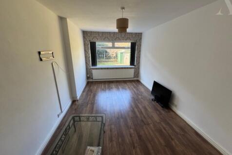 8 Chipperfield Road reception room 2