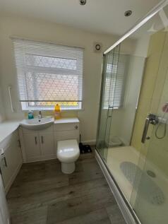 Bradford Road shower room