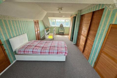 Bradford Road loft room 2