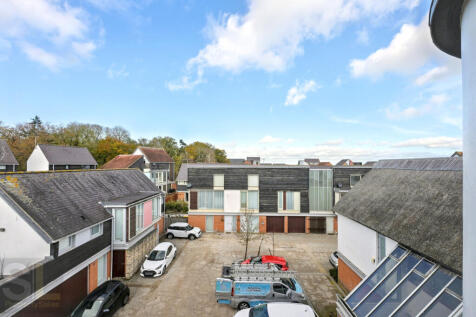 20251114034100_DSC_4186_ovsz0