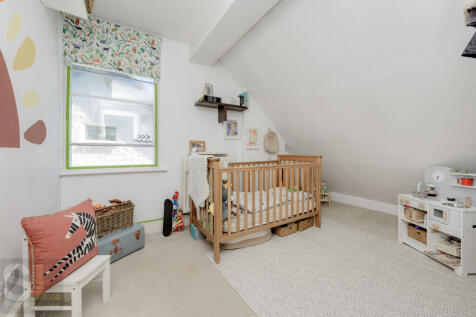 4&#64;81 mayfield rd-3969
