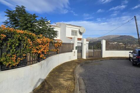 Property Image 4