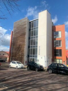 refurbished studio apartment in Ladywood B16