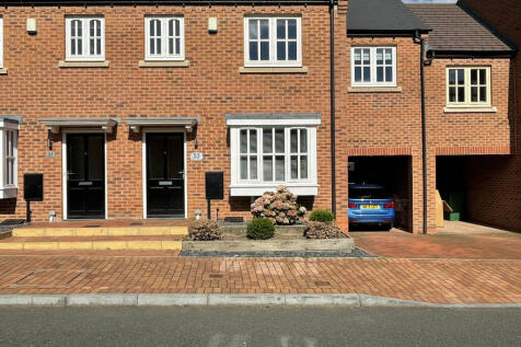 4 bedroom semi detatched property to let TF4