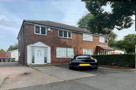 3-Bedroom semi-detached ideal for Families or Com