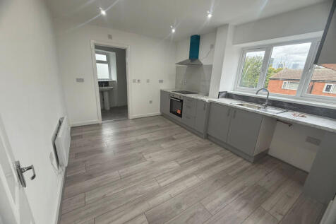 2 Bedroom flat to let B12